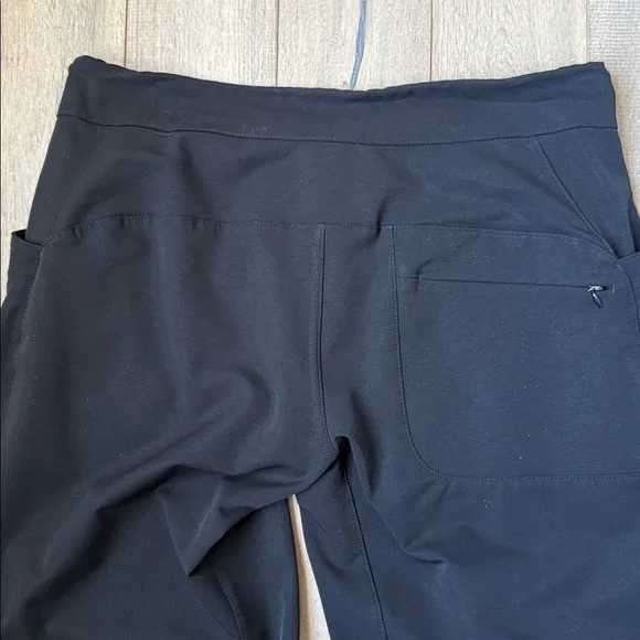 Mountain Hardwear Hiking She’ll Pants - Picture 9 of 10